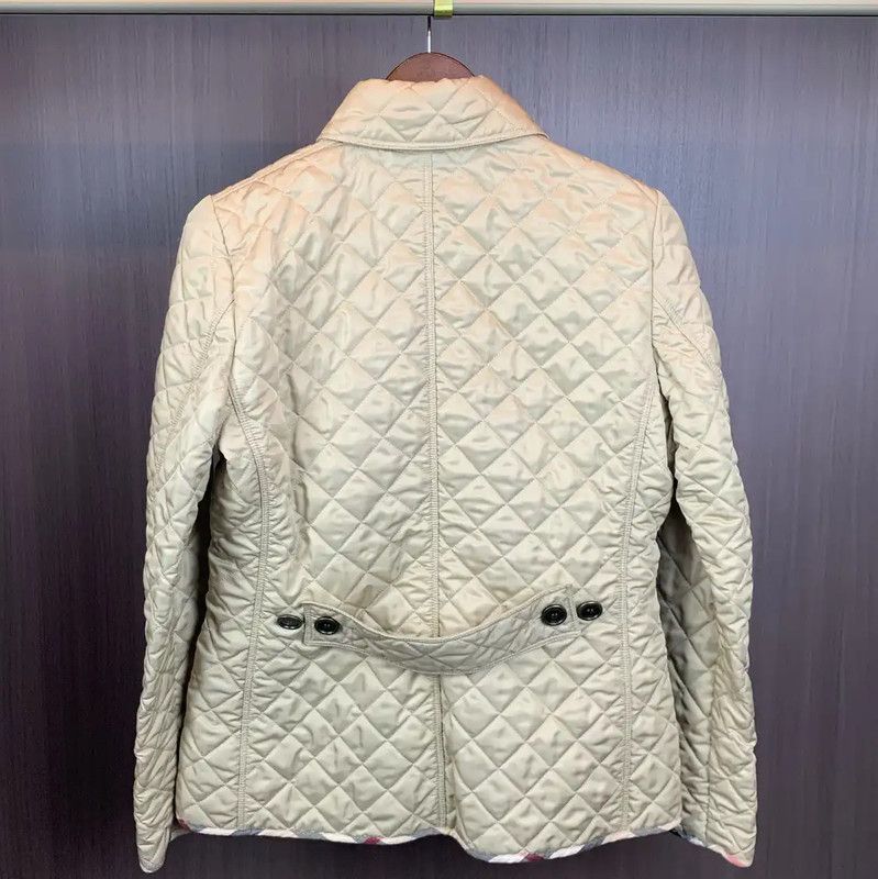 Burberry Burberry Quilted Lightweight Beige Jacket for Women Size S / US 4 / IT 40 - 2 Thumbnail