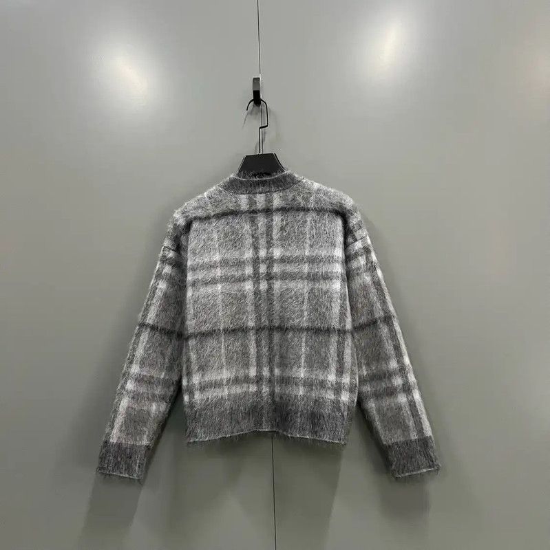 Burberry Burberry Gray Wool Long Sleeve Knit Sweater Size S / US 4 / IT 40 - 2 Thumbnail