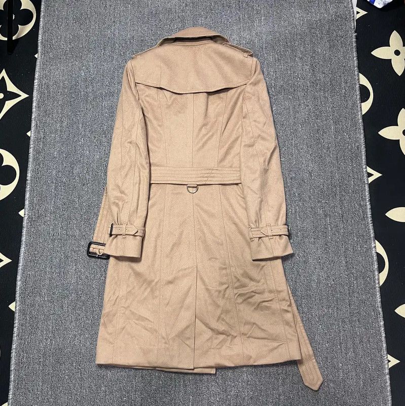 Burberry Burberry Women's Mid-Length Coat in Khaki Size M / US 6-8 / IT 42-44 - 2 Thumbnail