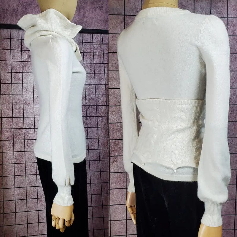 Burberry Burberry Cream Wool Blend Long Sleeve Sweater Size S / US 4 / IT 40 - 3 Thumbnail
