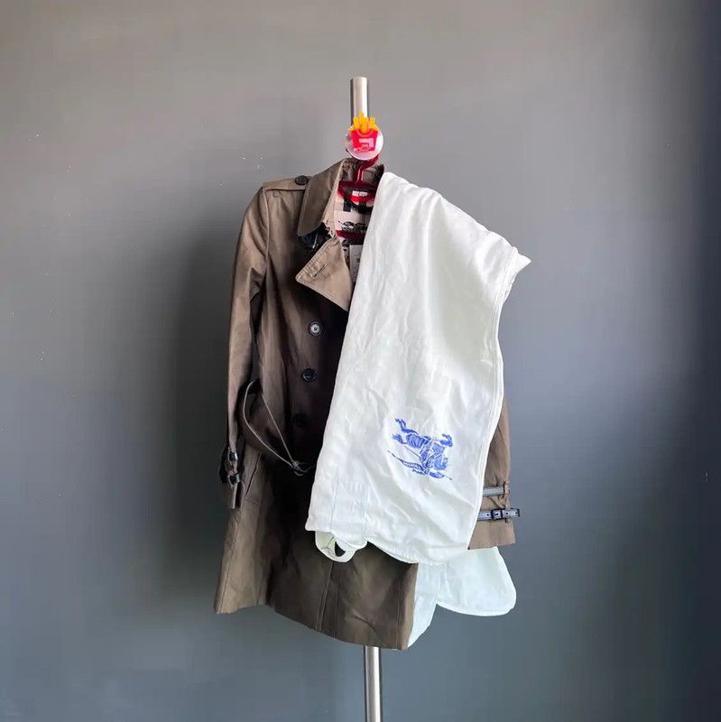 Burberry Burberry Khaki Women's Trench Coat Size S Size S / US 4 / IT 40 - 2 Thumbnail