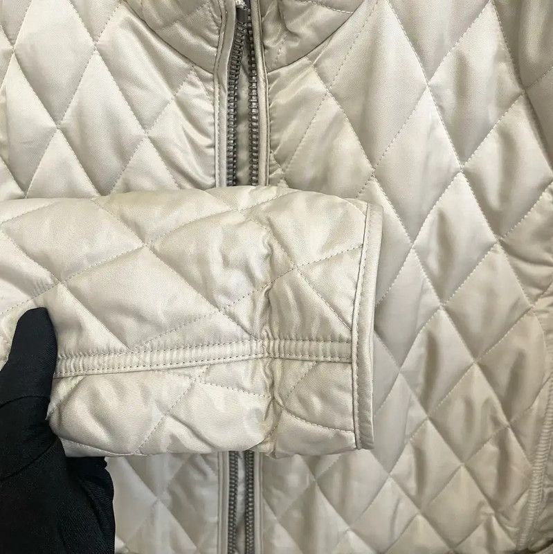 Burberry Burberry Quilted Beige Short Winter Jacket Size M / US 6-8 / IT 42-44 - 3 Thumbnail