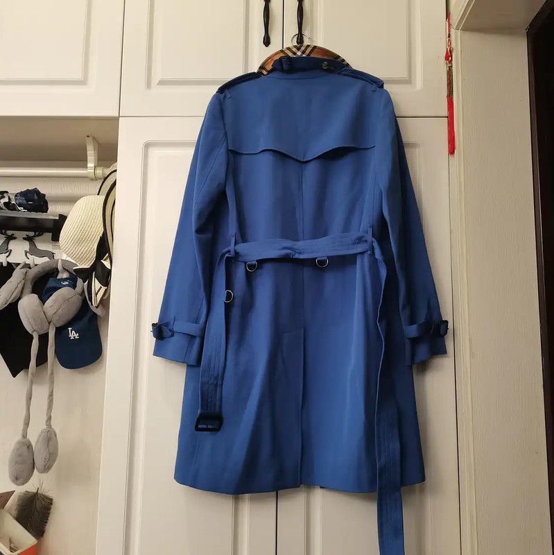 Burberry Burberry Blue Mid-Length Trench Coat for Women Size M / US 6-8 / IT 42-44 - 3 Thumbnail