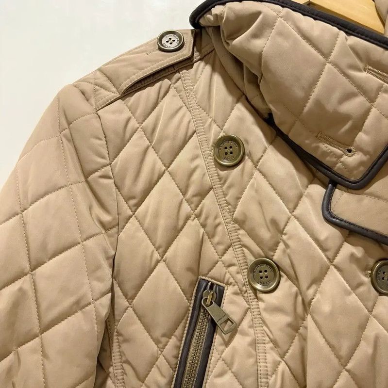 Burberry Burberry Khaki Down Jacket for Women Size XS / US 0-2 / IT 36-38 - 3 Thumbnail