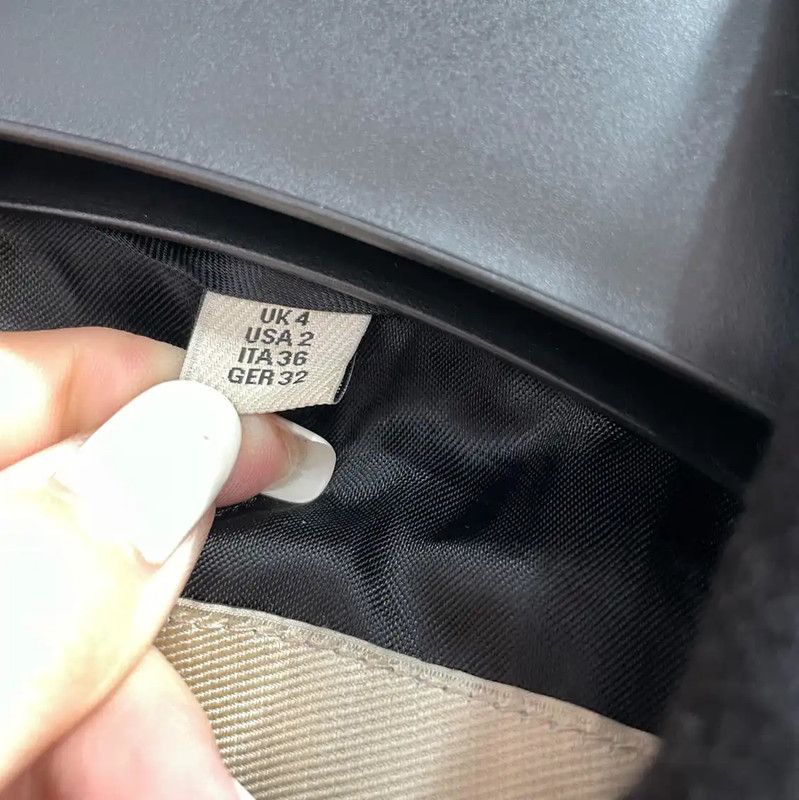 Burberry Burberry Black Wool Women's Trench Coat Size M / US 6-8 / IT 42-44 - 7 Thumbnail