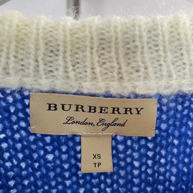 Burberry Burberry Women's White Knit Sweater with Colorful Stripes Size M / US 6-8 / IT 42-44 - 3 Thumbnail