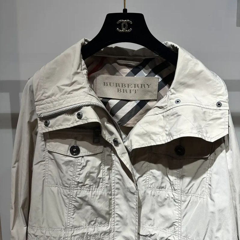 Burberry Burberry Light Beige Women's Trench Coat Size S / US 4 / IT 40 - 2 Thumbnail