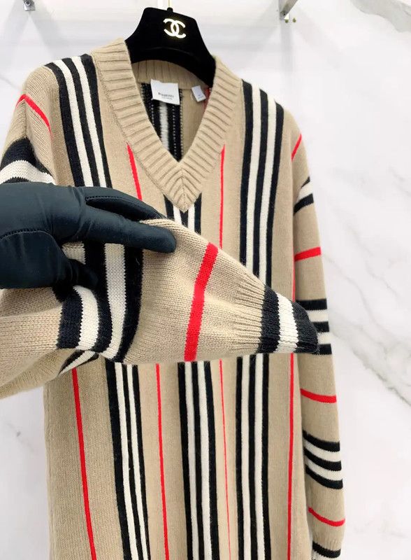 Burberry Burberry Khaki Wool Long Sleeve Knit Sweater Size S / US 4 / IT 40 - 5 Thumbnail