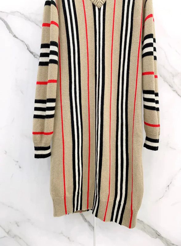 Burberry Burberry Khaki Wool Long Sleeve Knit Sweater Size S / US 4 / IT 40 - 4 Thumbnail