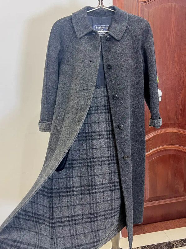 Burberry Burberry Gray Wool Women's Coat Size M / US 6-8 / IT 42-44 - 2 Thumbnail