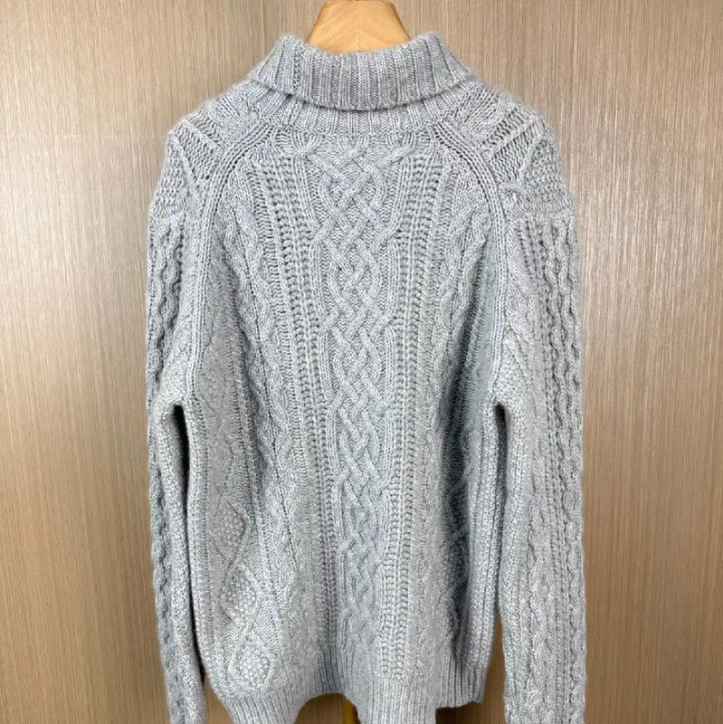 Burberry Burberry Grey Wool Knit Sweater for Women Size M / US 6-8 / IT 42-44 - 2 Thumbnail