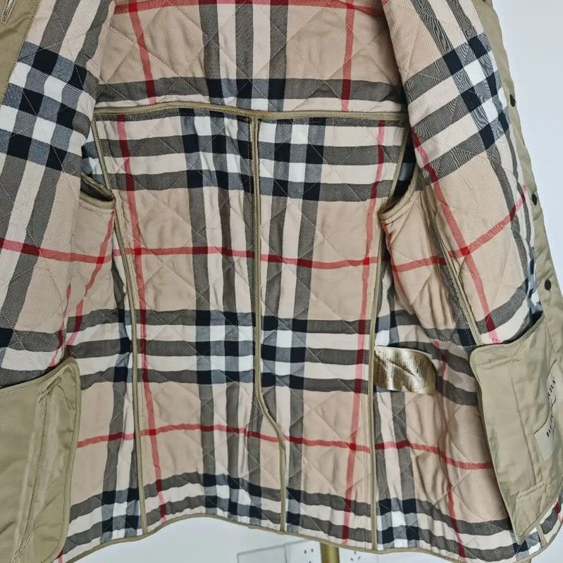 Burberry Burberry Khaki Quilted Short Jacket for Women Size M / US 6-8 / IT 42-44 - 4 Thumbnail