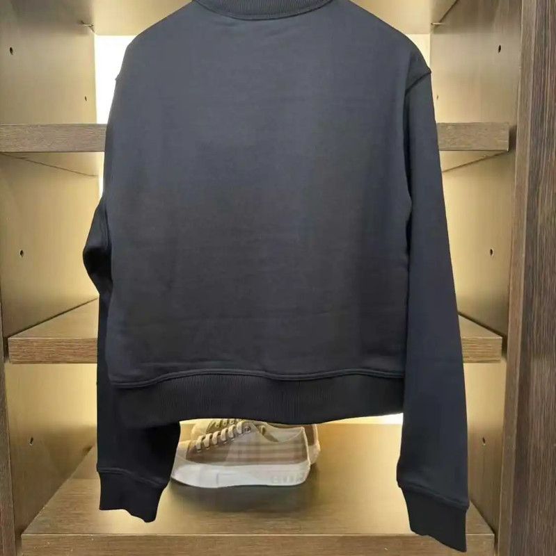 Burberry Burberry Black Cropped Logo Sweatshirt Size L / US 10 / IT 46 - 3 Thumbnail