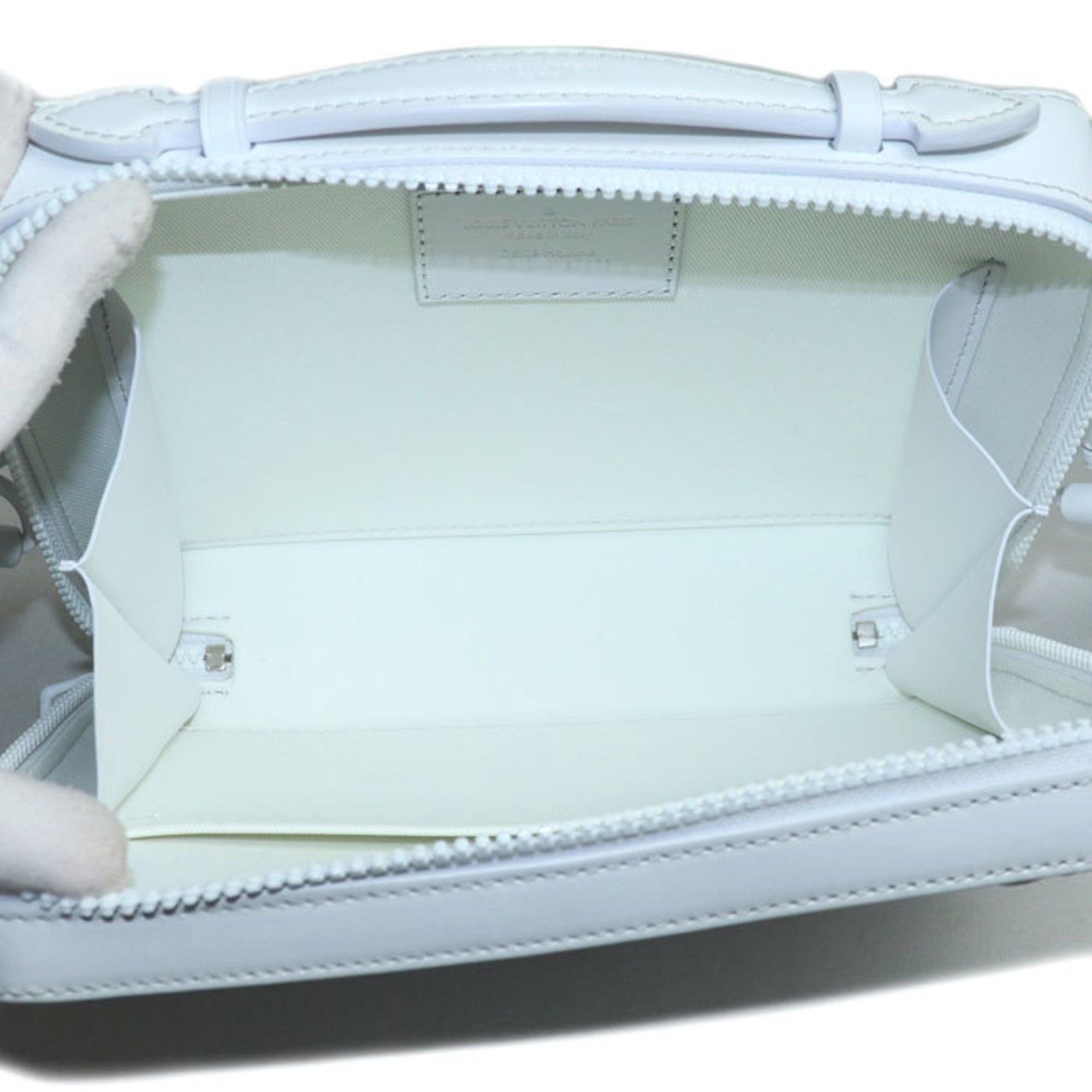 Louis Vuitton LOUIS VUITTON LV Ornament Soft Trunk Shoulder Bag White M21833 IC Unisex Size ONE SIZE - 3 Thumbnail