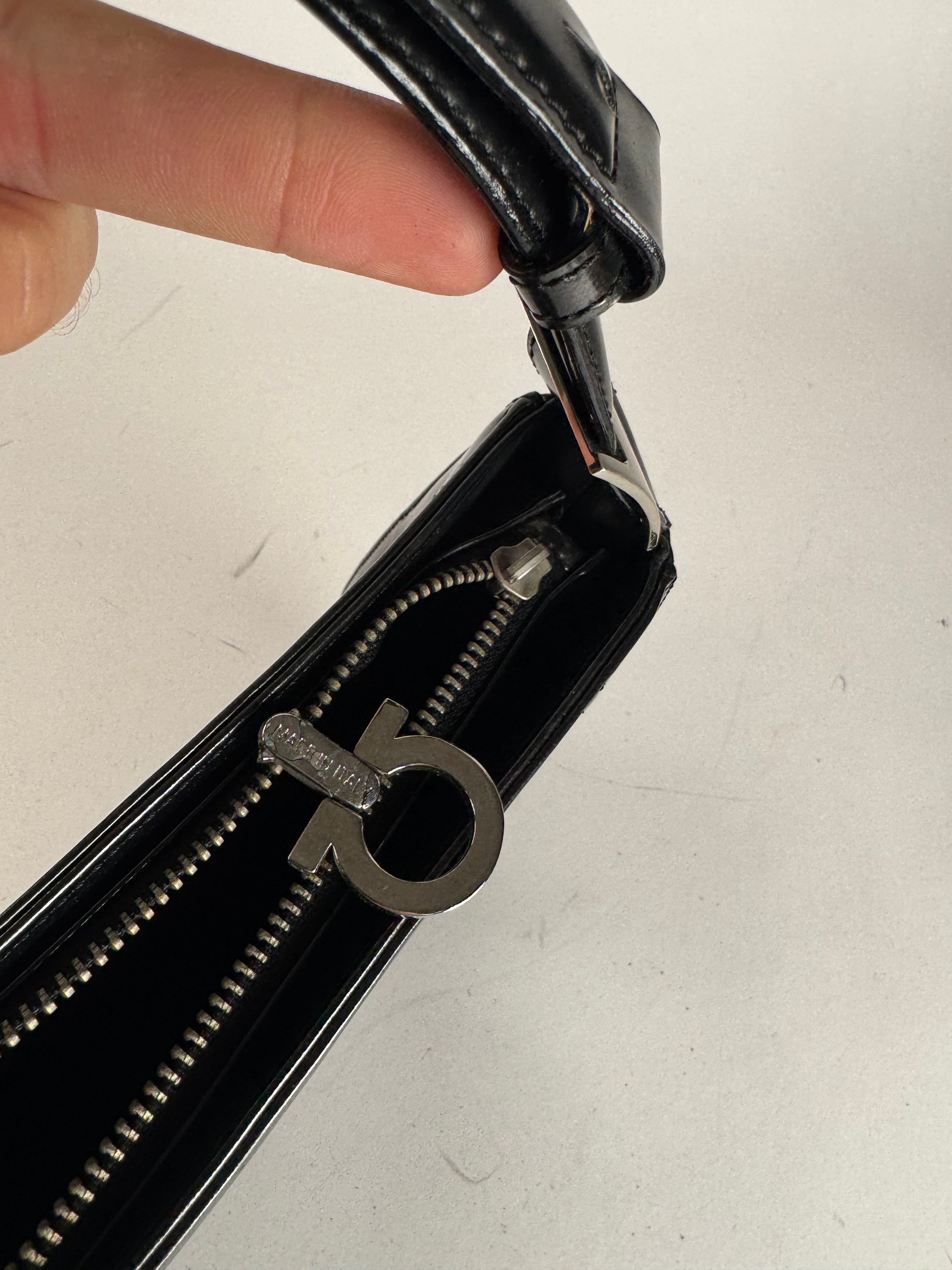 Salvatore Ferragamo Vintage Patent Leather Bag black Size ONE SIZE - 5 Thumbnail