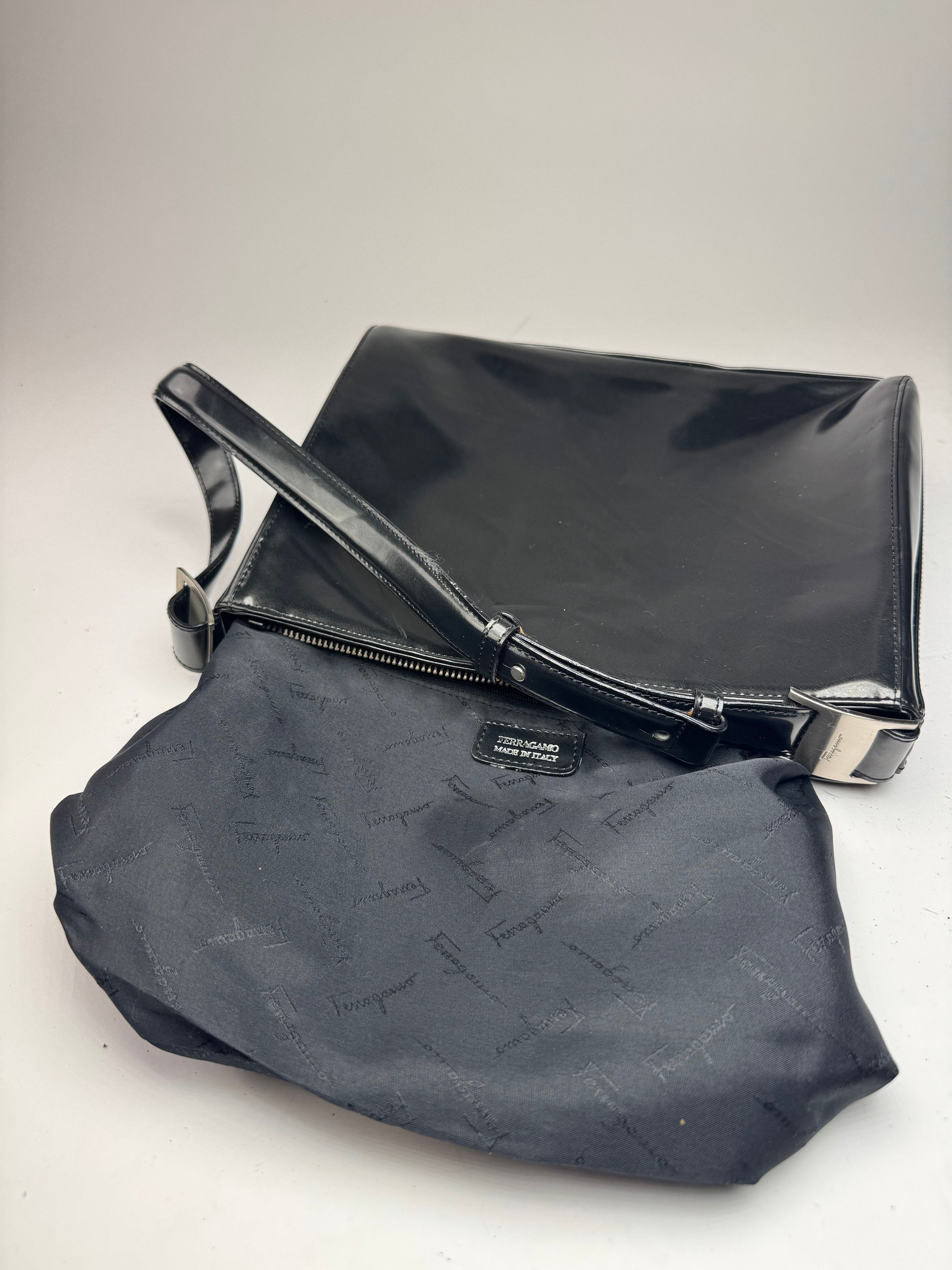 Salvatore Ferragamo Vintage Patent Leather Bag black Size ONE SIZE - 3 Thumbnail