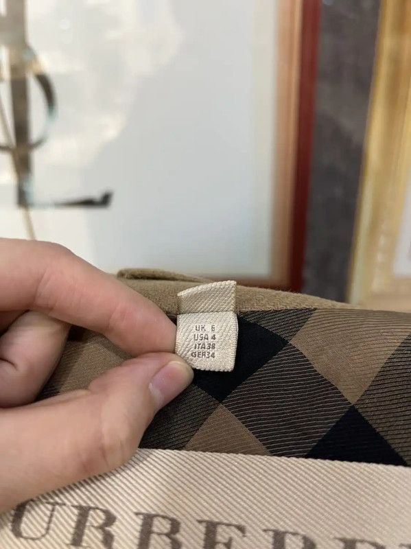 Burberry Burberry Women's Brown Wool Overcoat Size M / US 6-8 / IT 42-44 - 4 Thumbnail