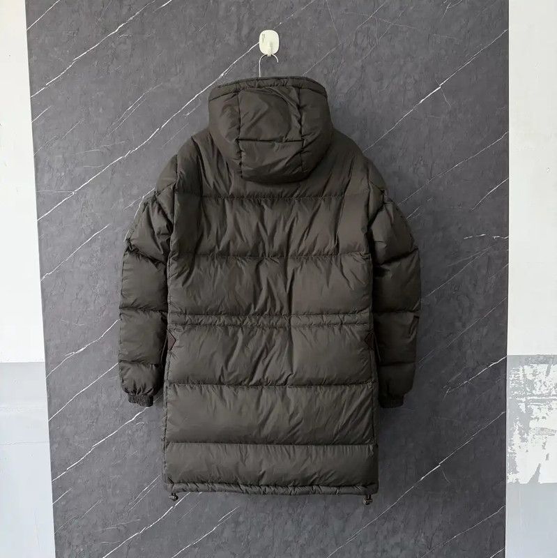 Burberry Burberry Women's Military Green Down Jacket Size S / US 4 / IT 40 - 2 Thumbnail