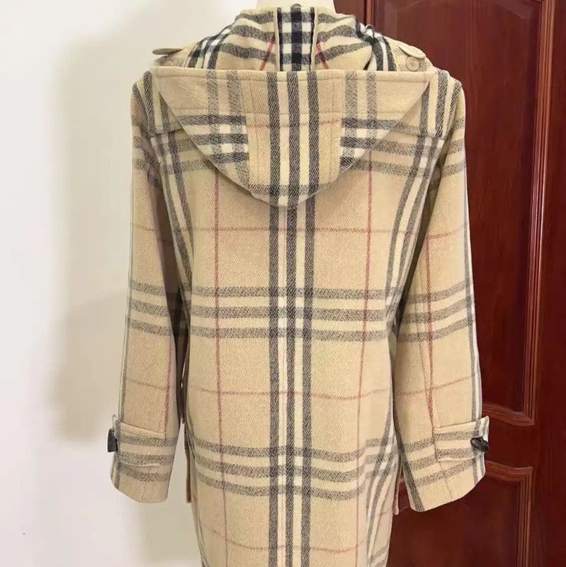 Burberry Burberry Women's Khaki Wool Duffle Coat Size M / US 6-8 / IT 42-44 - 3 Thumbnail