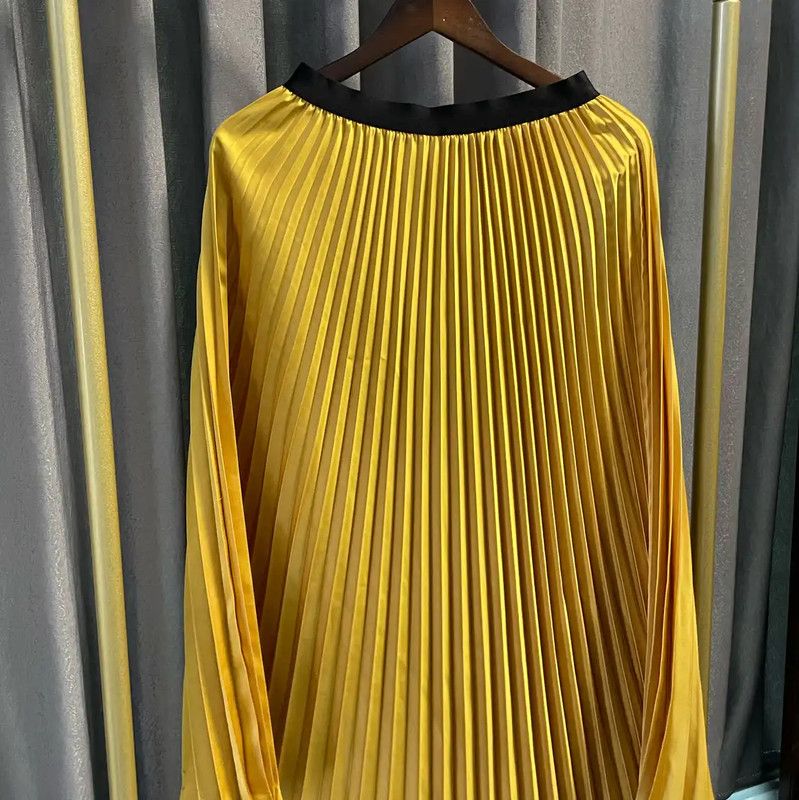 Burberry Burberry Yellow Cotton Pleated Skirt Size 22" - 2 Thumbnail