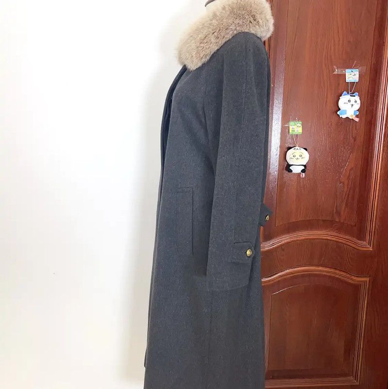 Burberry Burberry Women's Gray Wool Coat with Fur Size M / US 6-8 / IT 42-44 - 4 Thumbnail