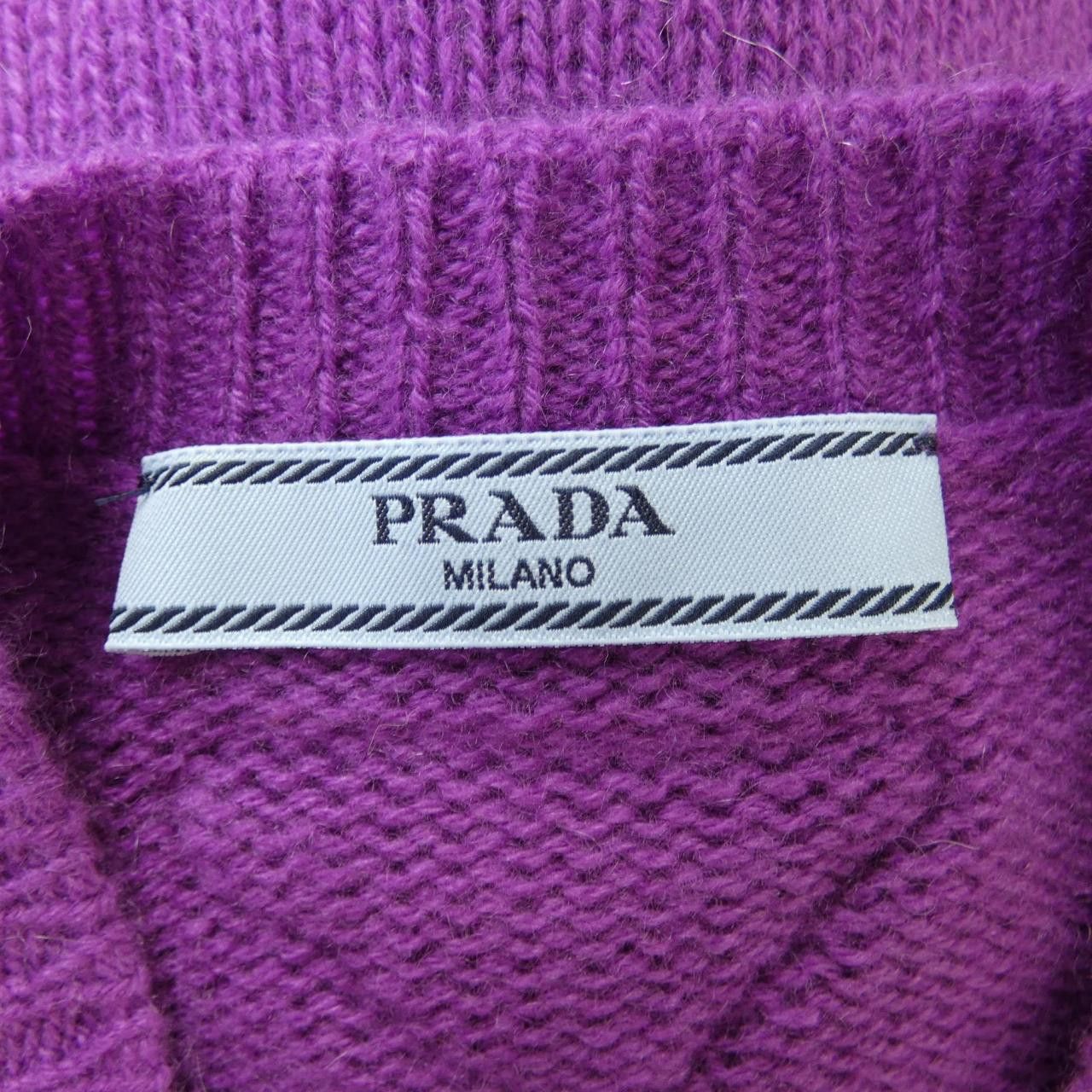 Prada Prada Prada 100% Cashmere Cardigan Others Tops P25N16 S000 1505 DUTY FREE for USA Size ONE SIZE - 4 Thumbnail