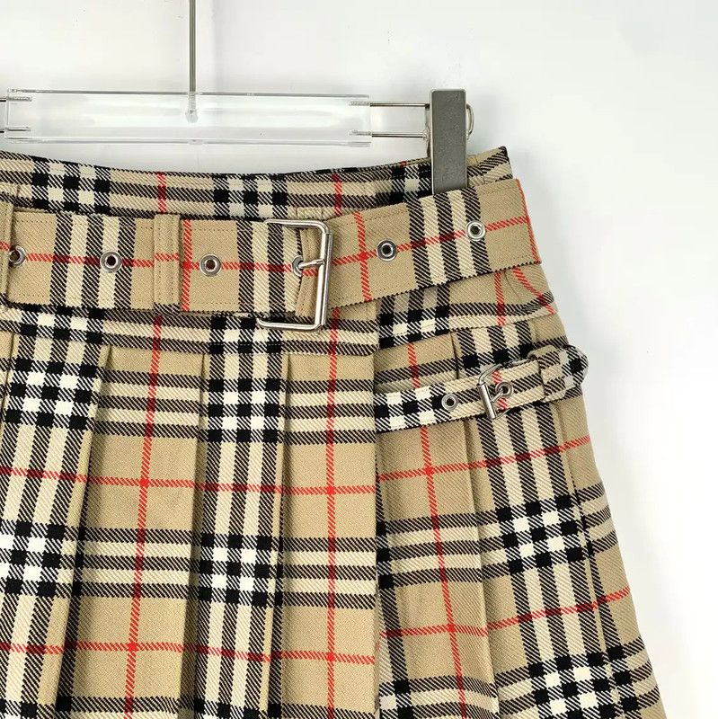 Burberry Burberry Brown Wool Plaid Skirt for Women Size 22" - 3 Thumbnail