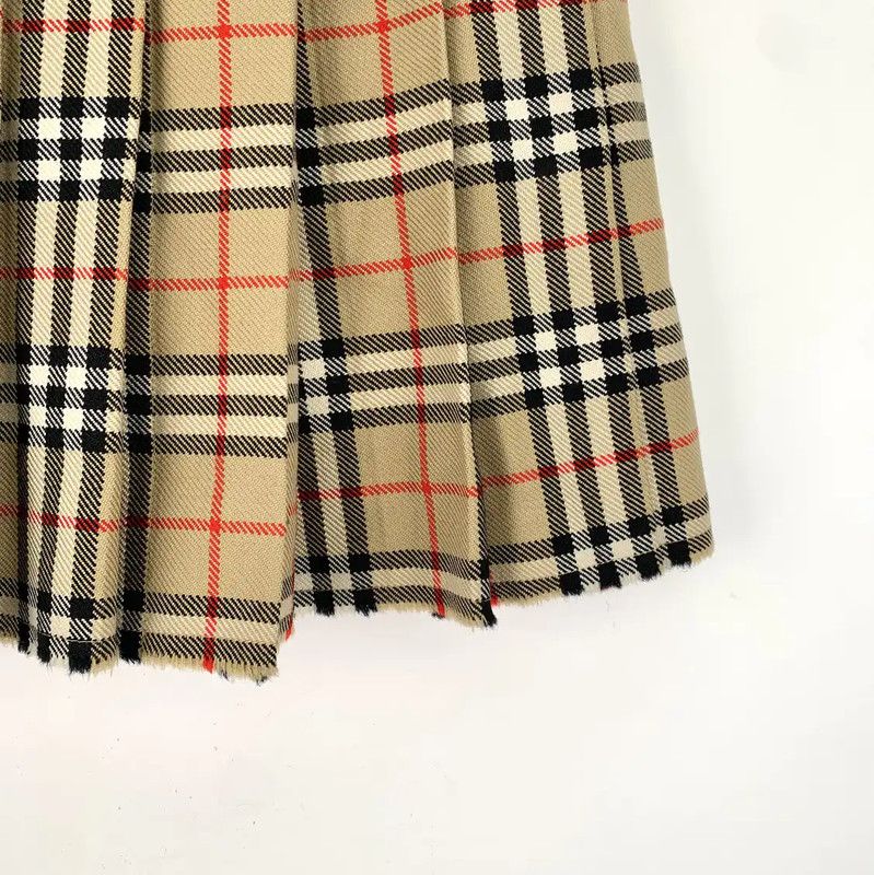 Burberry Burberry Brown Wool Plaid Skirt for Women Size 22" - 4 Thumbnail