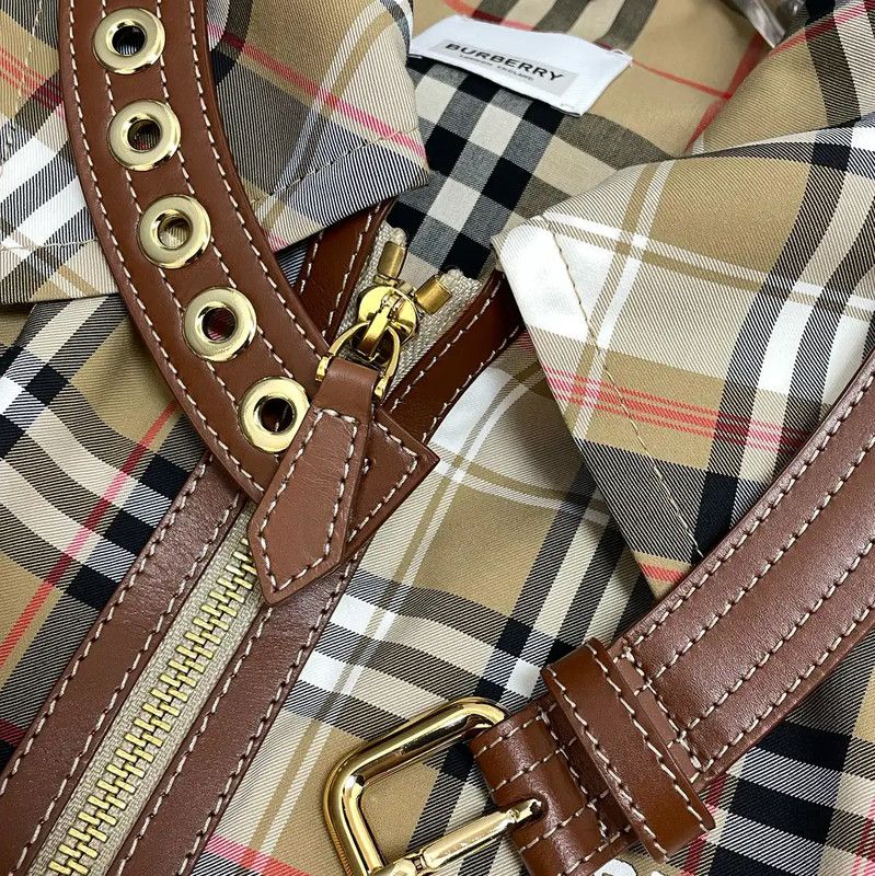 Burberry Burberry Khaki Cotton Ladies Jacket Size L / US 10 / IT 46 - 3 Thumbnail