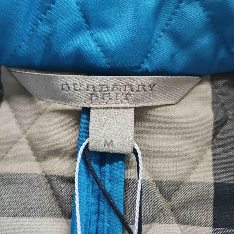 Burberry Burberry Women's Quilted Jacket in Bright Blue Size M / US 6-8 / IT 42-44 - 3 Thumbnail