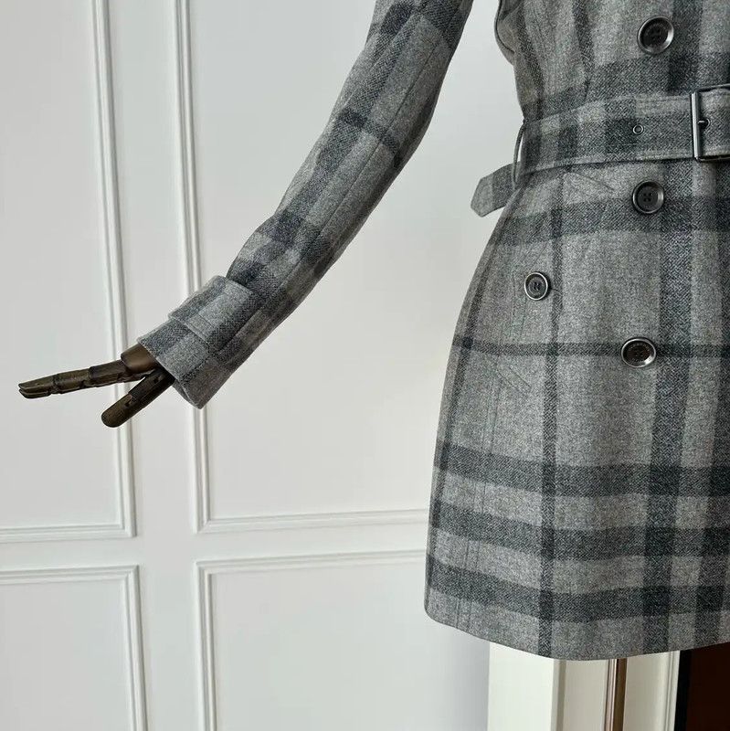 Burberry Burberry Gray Plaid Women's Trench Coat Size M / US 6-8 / IT 42-44 - 6 Thumbnail