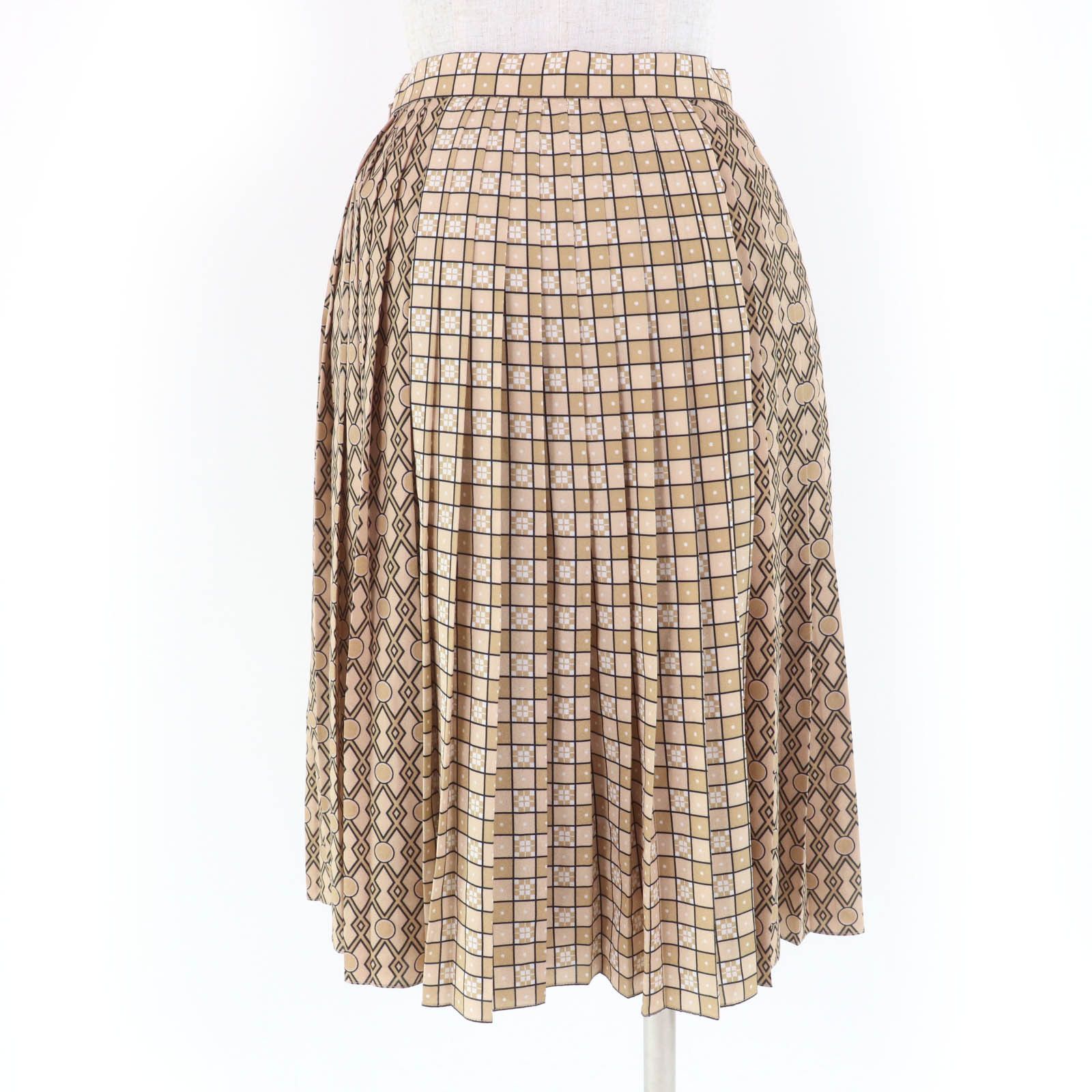 Burberry Burberry Burberry Graphic print polyester skirt Plastic Skirts 8016899 DUTY FREE for USA Size ONE SIZE - 4 Thumbnail