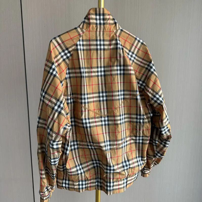 Burberry Burberry Khaki Nylon Women's Jacket Size S / US 4 / IT 40 - 2 Thumbnail