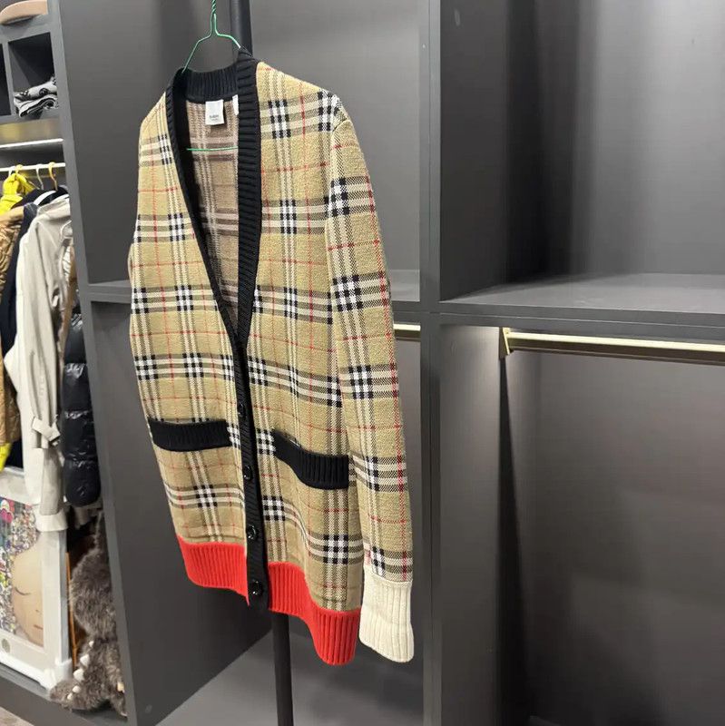 Burberry Burberry Beige Wool Blend Women's Cardigan Size S / US 4 / IT 40 - 3 Thumbnail