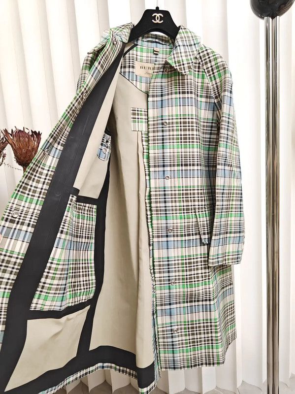 Burberry Burberry Long Green Check Coat for Women Size L / US 10 / IT 46 - 8 Thumbnail