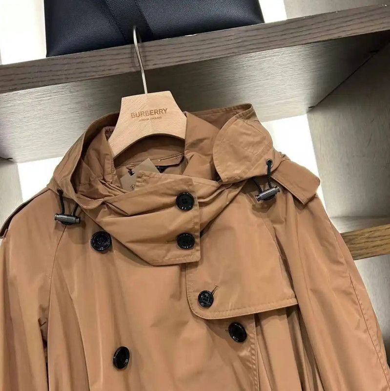 Burberry Burberry Khaki Logo Short Coat for Women Size S / US 4 / IT 40 - 2 Thumbnail