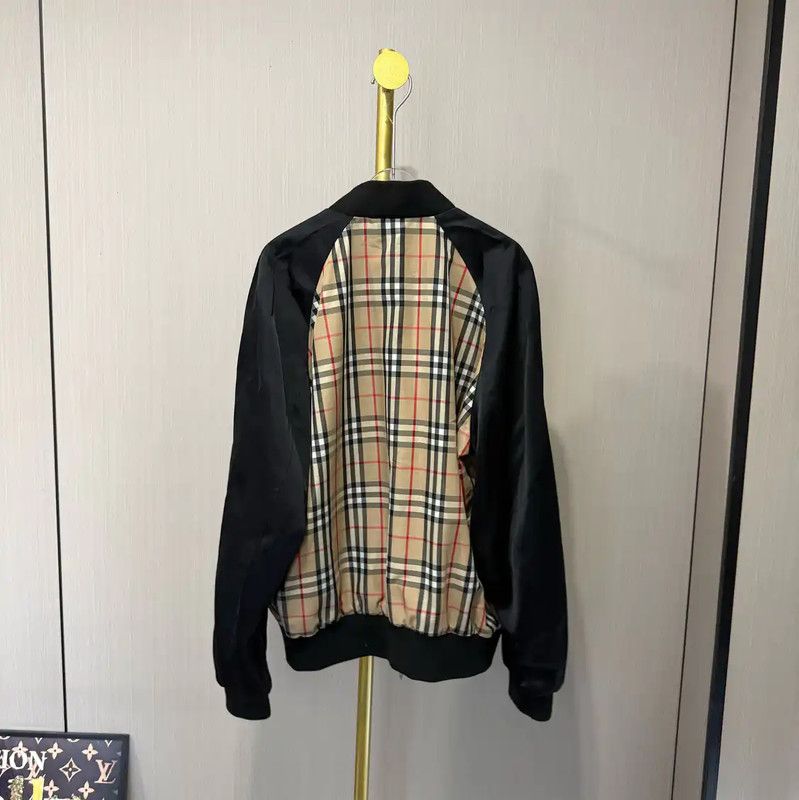 Burberry Burberry Khaki Nylon Women's Jacket Size ONE SIZE - 2 Thumbnail