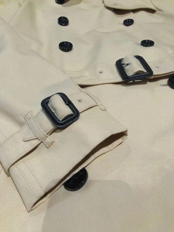 Burberry Burberry Women's Khaki Cotton Trench Coat Size M / US 6-8 / IT 42-44 - 5 Thumbnail