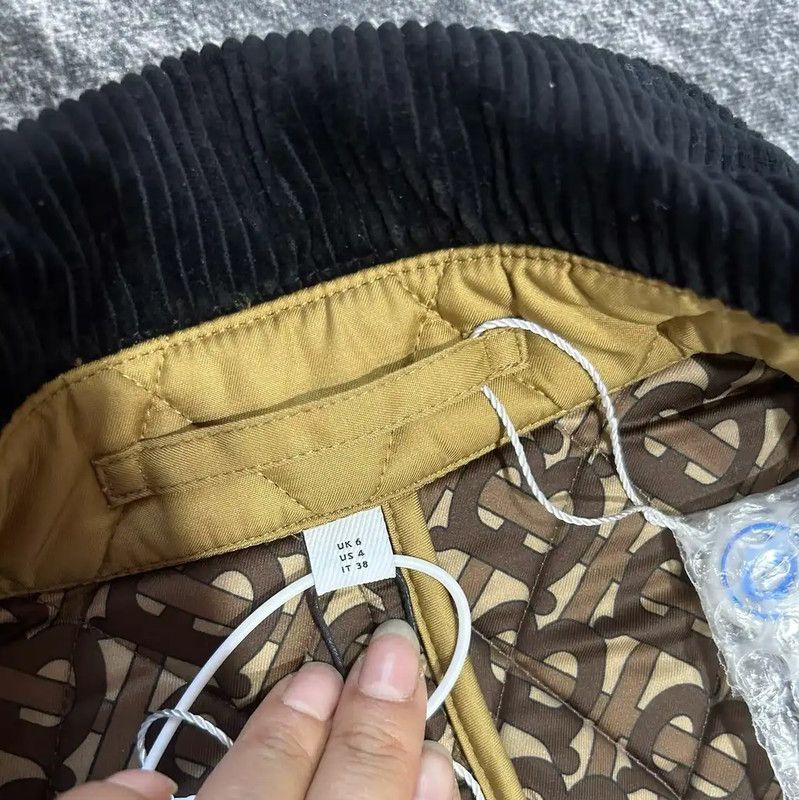 Burberry Burberry Yellow Quilted Short Jacket for Women Size S / US 4 / IT 40 - 3 Thumbnail