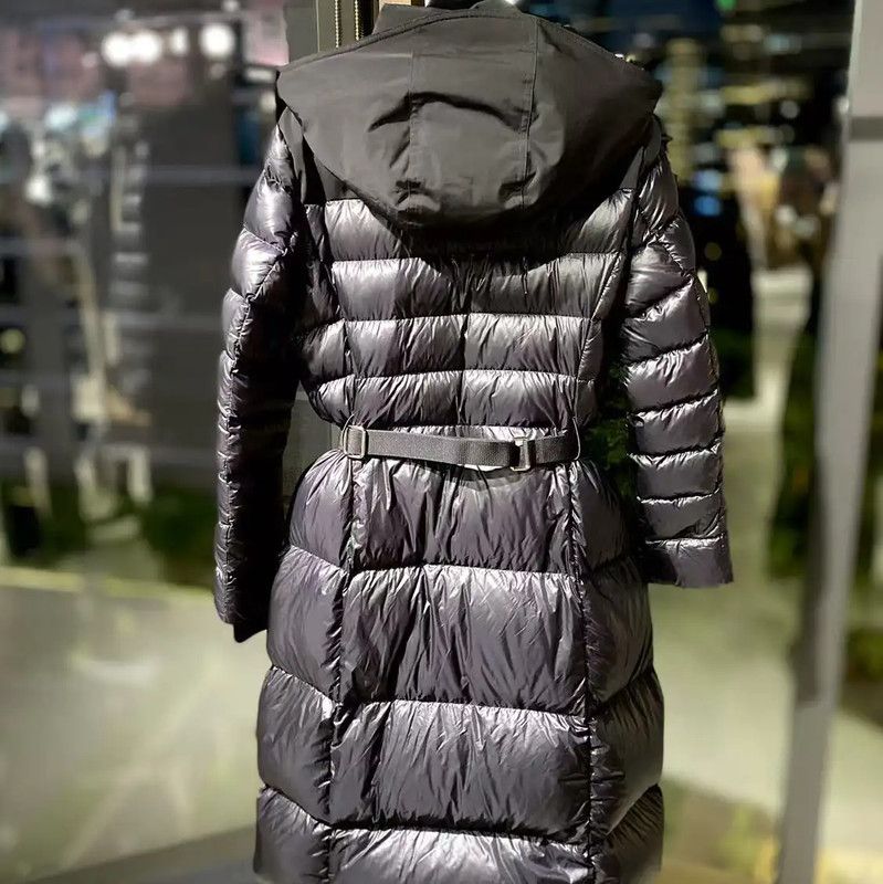 Burberry Burberry Black Nylon Women's Down Coat Size M / US 6-8 / IT 42-44 - 2 Thumbnail