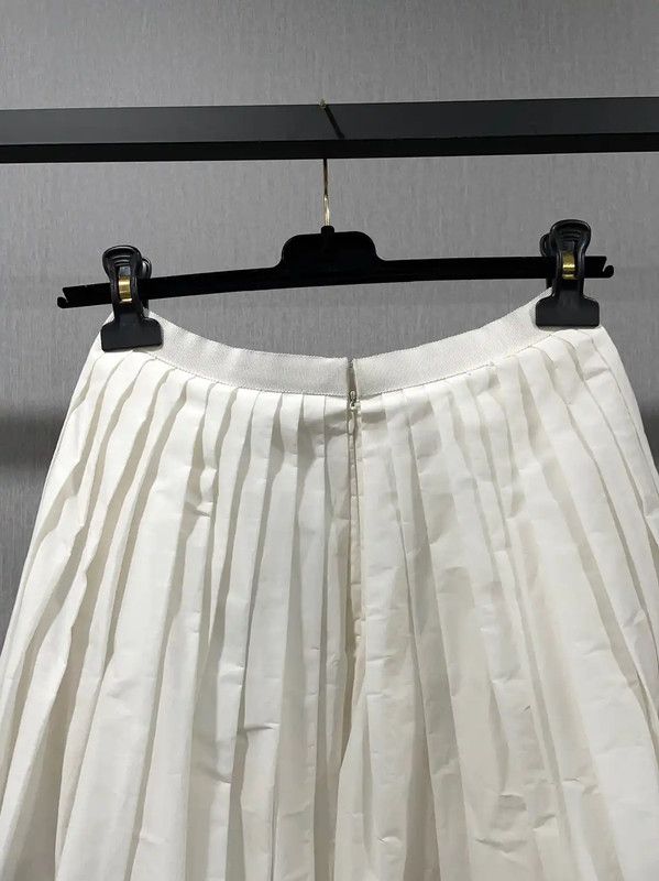 Burberry Burberry White Cotton Long Pleated Skirt Size 28" / US 6 / IT 42 - 8 Thumbnail