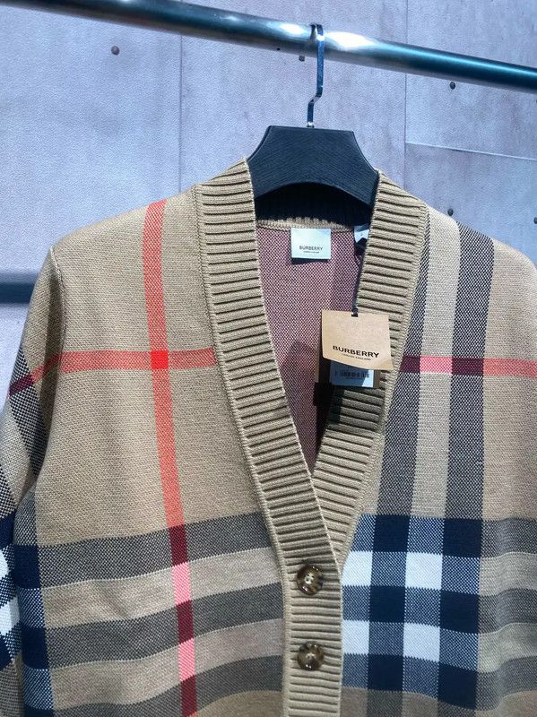 Burberry Burberry Khaki Wool Plaid Women's Cardigan Size S / US 4 / IT 40 - 2 Thumbnail