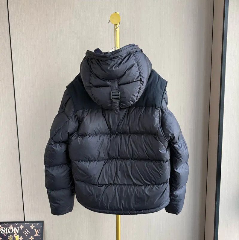 Burberry Burberry Women's Black Nylon Puffer Jacket Size L / US 10 / IT 46 - 2 Thumbnail
