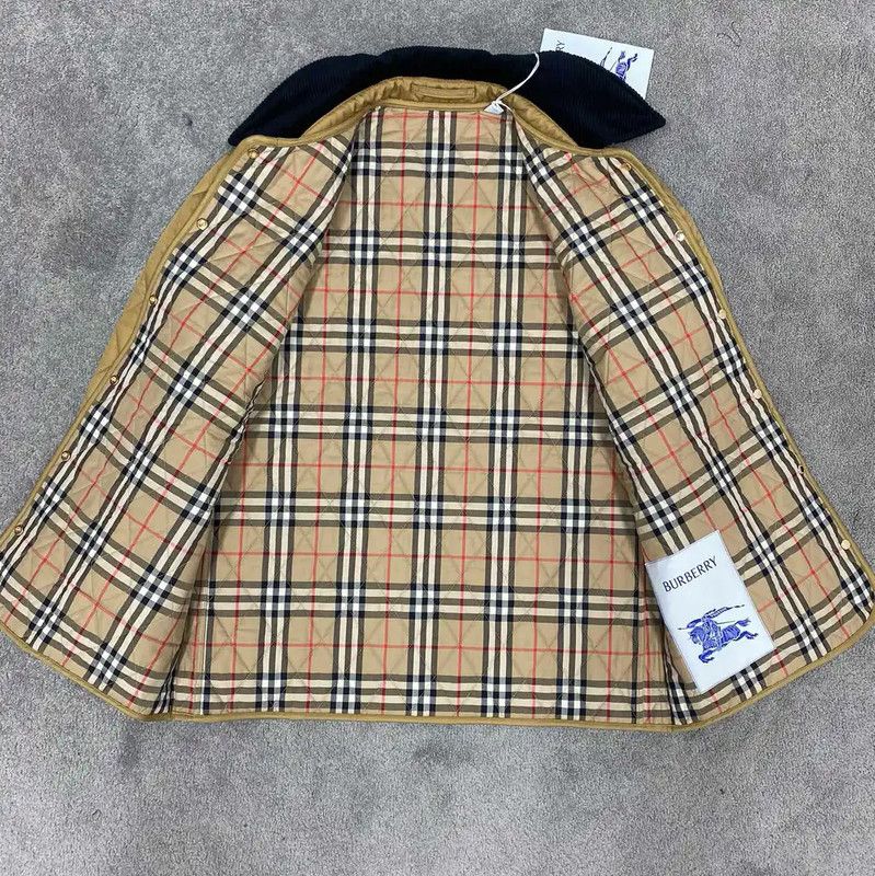 Burberry Burberry Gold Quilted Winter Jacket for Women Size XS / US 0-2 / IT 36-38 - 3 Thumbnail