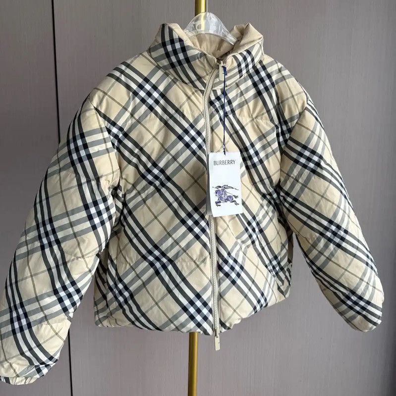Burberry Burberry Women's Light Yellow Down Jacket Size L / US 10 / IT 46 - 8 Thumbnail