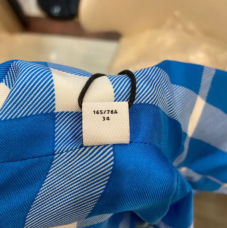 Burberry Burberry Blue Silk Short-Sleeve Shirt Size M / US 6-8 / IT 42-44 - 7 Thumbnail