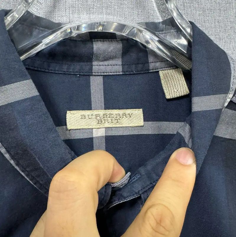 Burberry Burberry Men's Dark Blue Patterned Dress Shirt Size US M / EU 48-50 / 2 - 4 Thumbnail