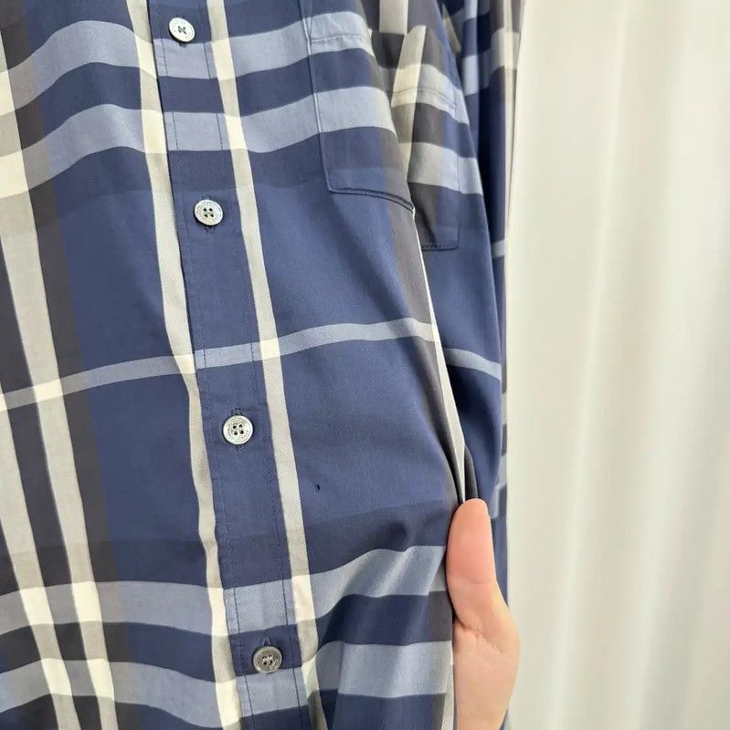 Burberry Burberry Mid-Length Cotton Logo Check Shirt Size US M / EU 48-50 / 2 - 5 Thumbnail