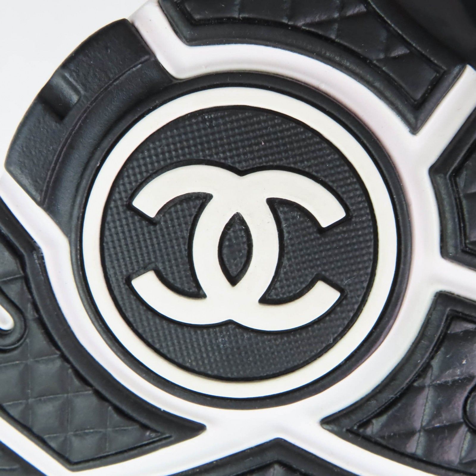 Chanel Chanel Chanel Suede Leather Sneakers Suede Shoes G39230 DUTY FREE for USA Size ONE SIZE - 13 Thumbnail
