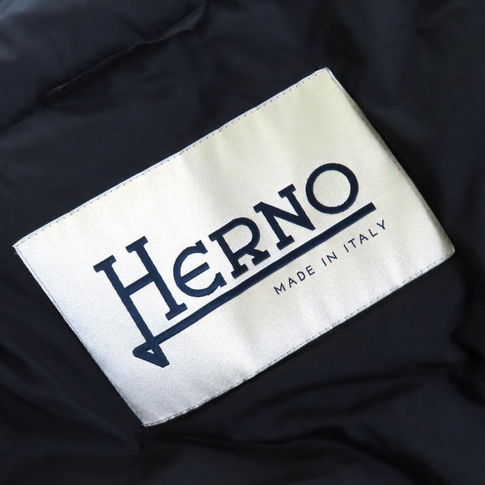 Other Other Herno Down Coat Wool Switching Down Coat Others Outerwear PI0832D DUTY FREE for USA Size ONE SIZE - 8 Thumbnail